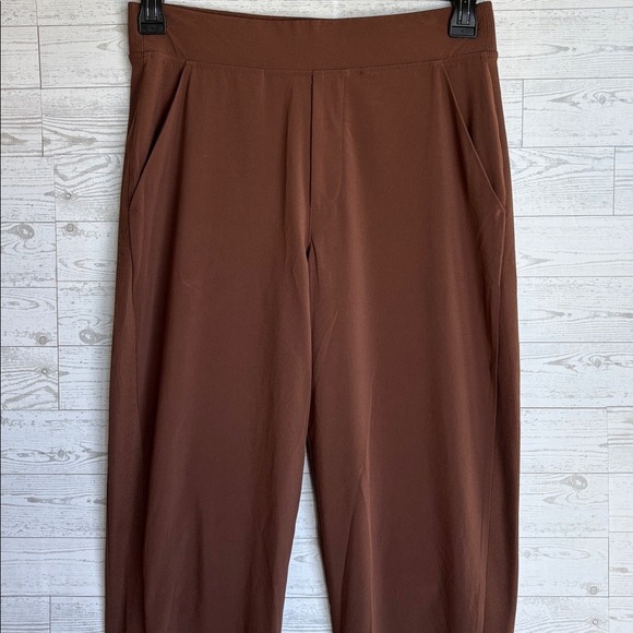 Athleta Brooklyn Ankle Pants Brown size 6 Tall 31" inseam - Picture 3 of 8